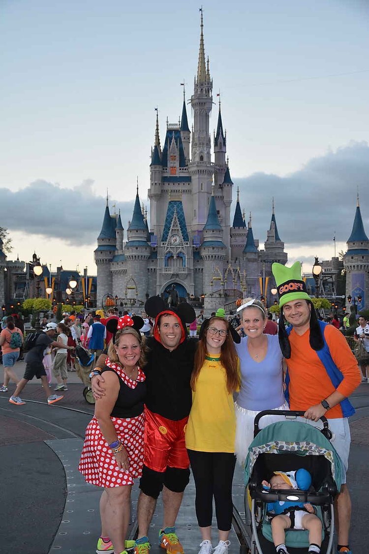 halloween-at-disney-mnsshp-castle.jpeg
